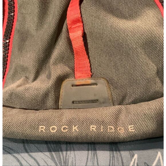 THE NORTH FACE rock ridge gray School Work HIKE CAMP DAY Backpack - Picture 4 of 13